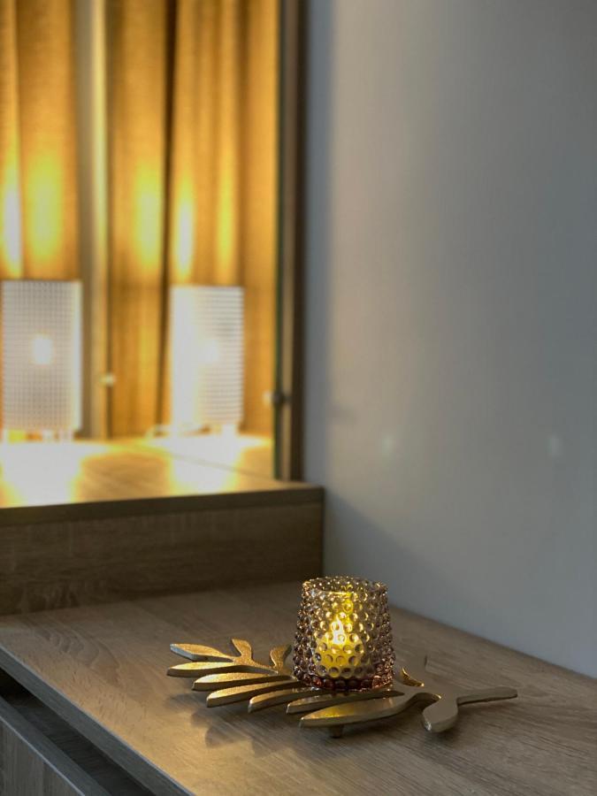 Homelike Apartment Lviv Buitenkant foto
